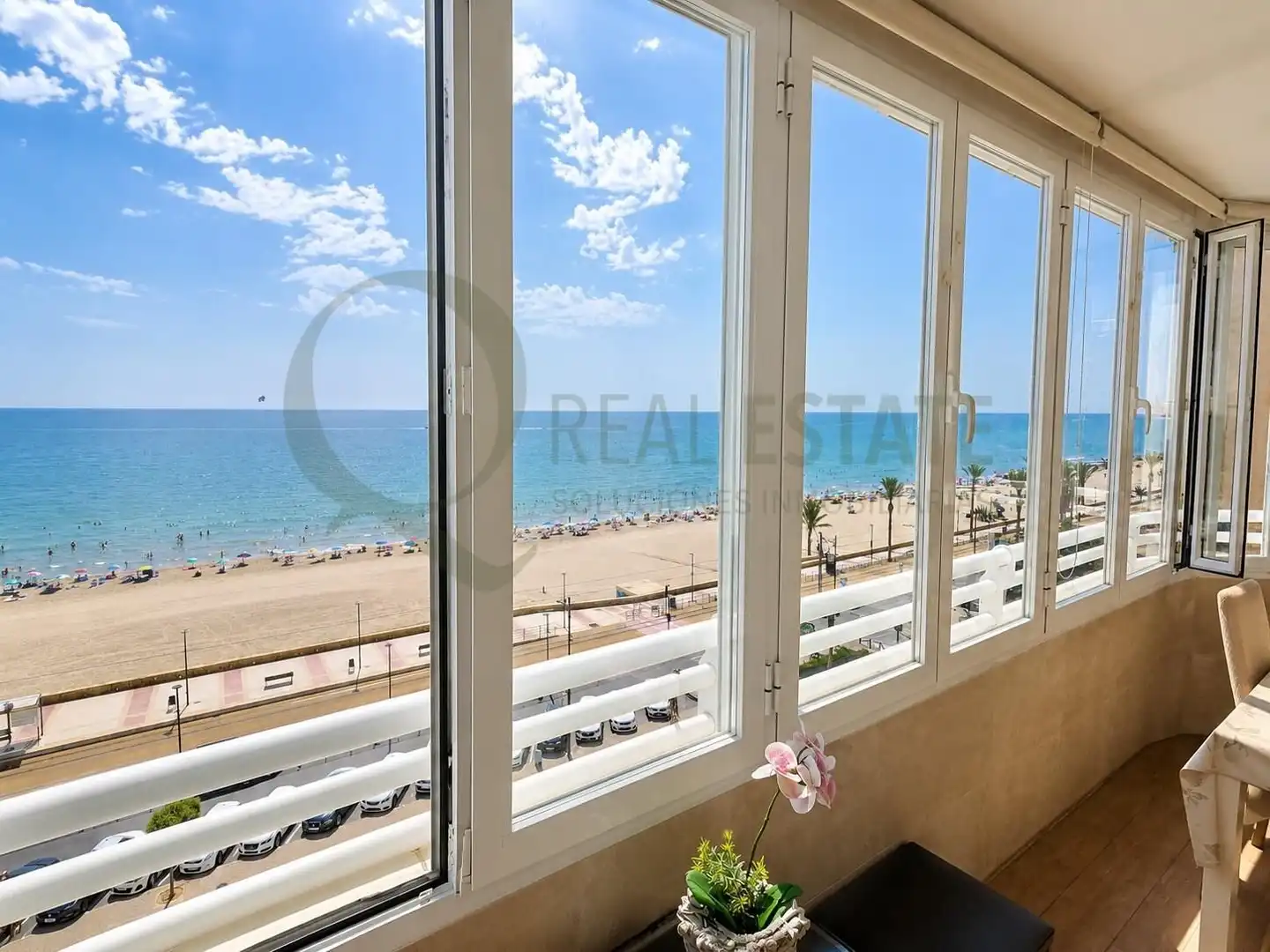 Vista exterior de Piso en venta en El Campello
