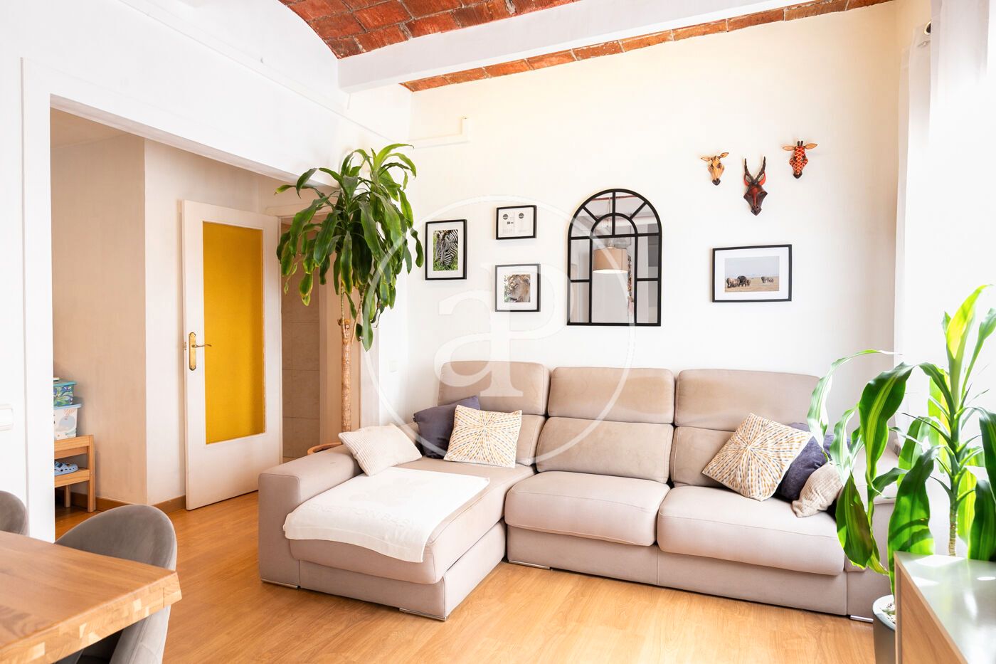 Living room of Flat for sale in  Barcelona Capital  with Air Conditioner and Heating