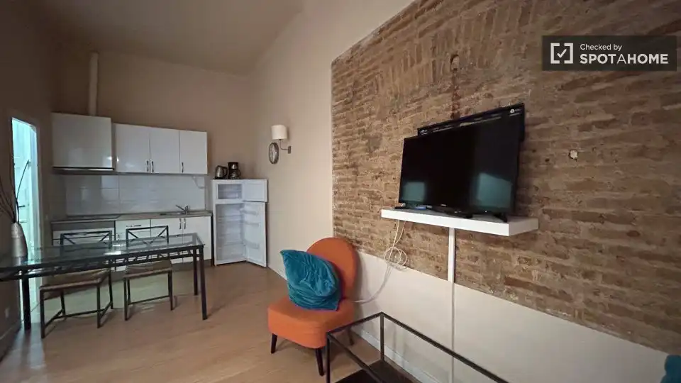 Flat with terrace to rent in Ciutat Vella, imagen 11