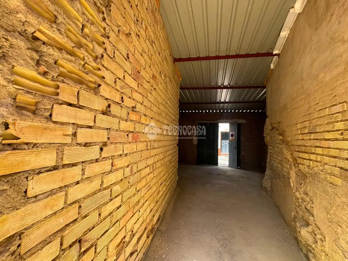 Garaje en venta en C. Cantarrana, Las Cabezas de San Juan