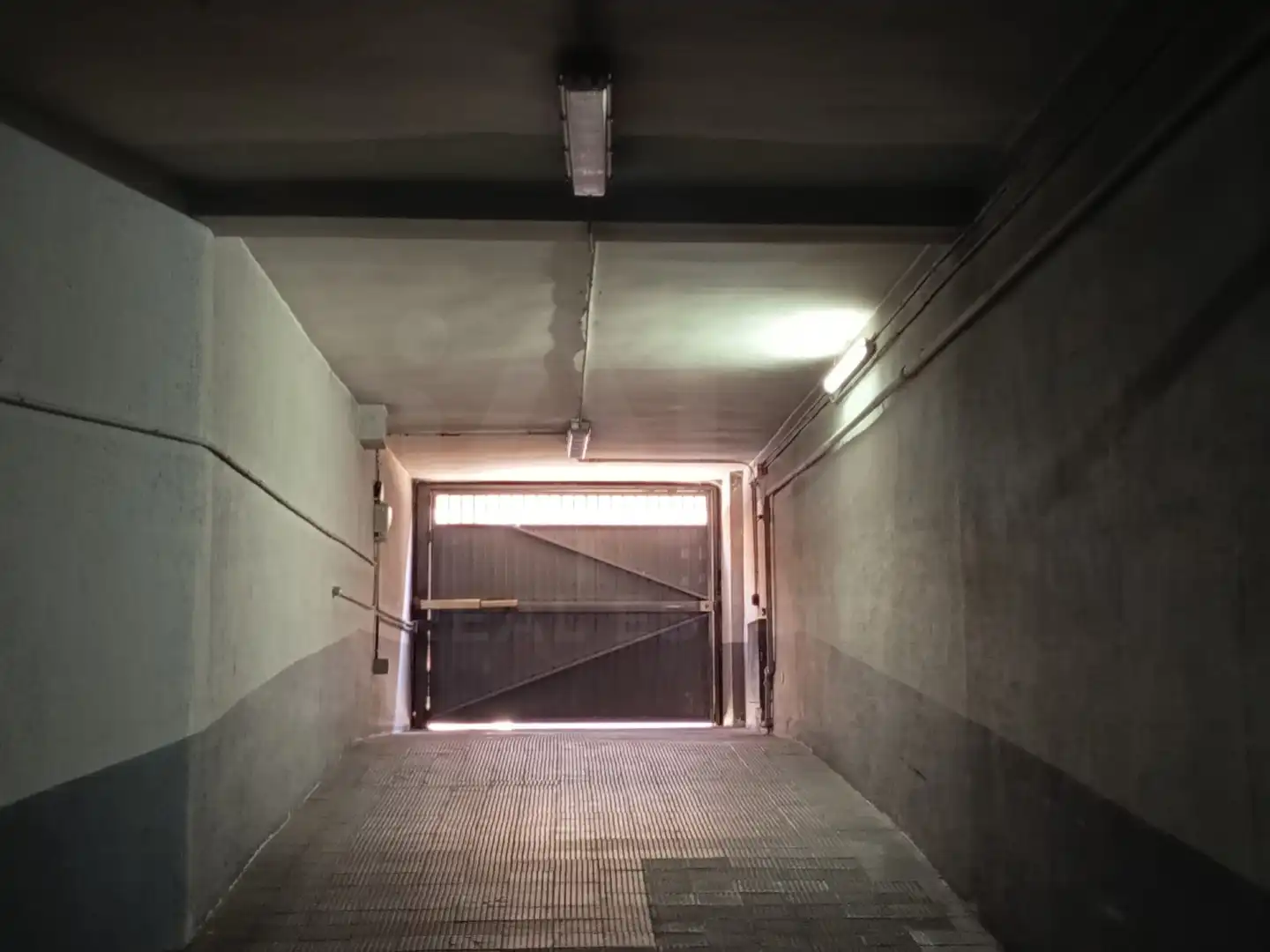 Garage for sale in Madrid