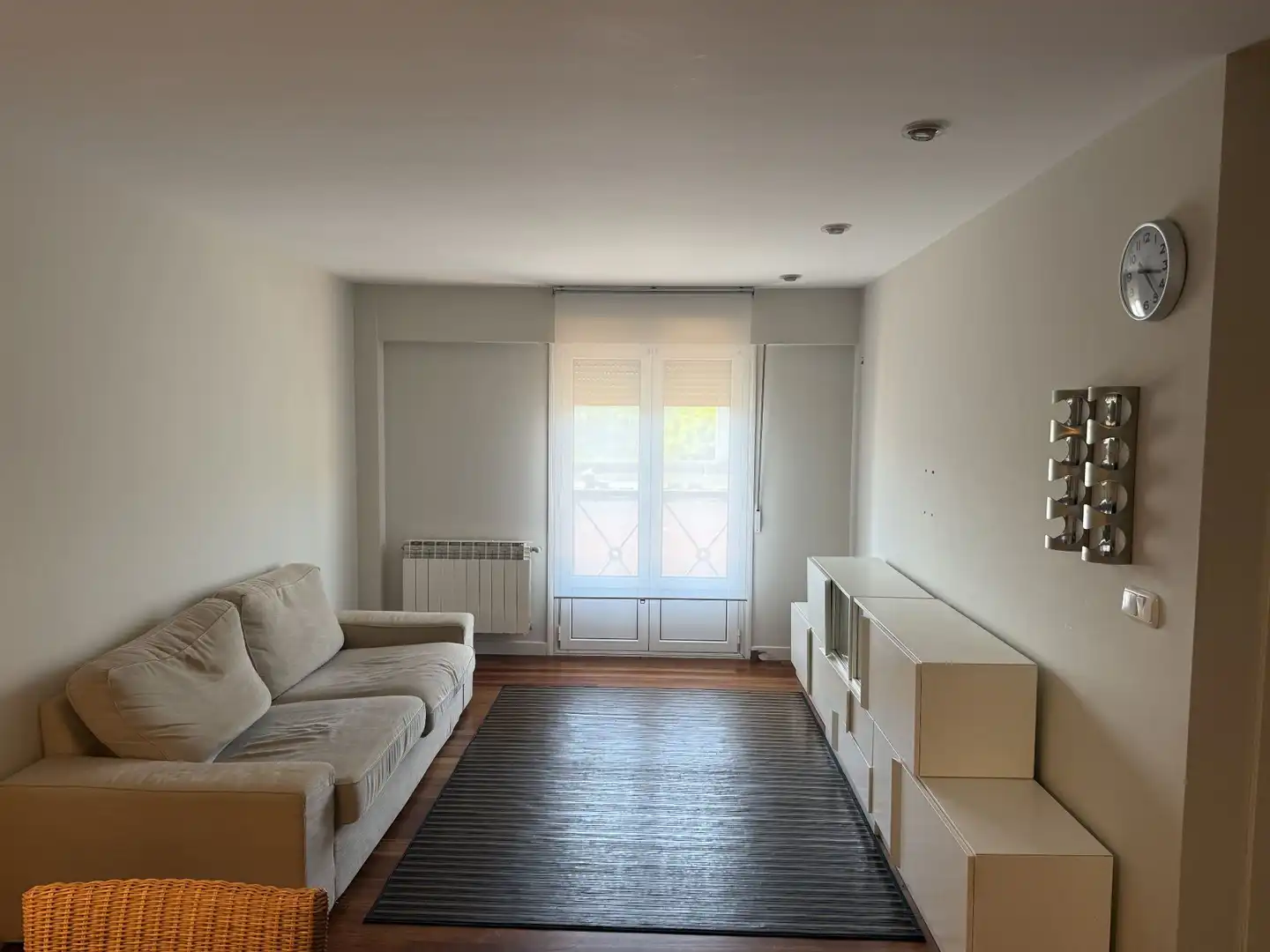 Wohnzimmer von Wohnung zur Miete in Elgeta mit Heizung und Möbliert