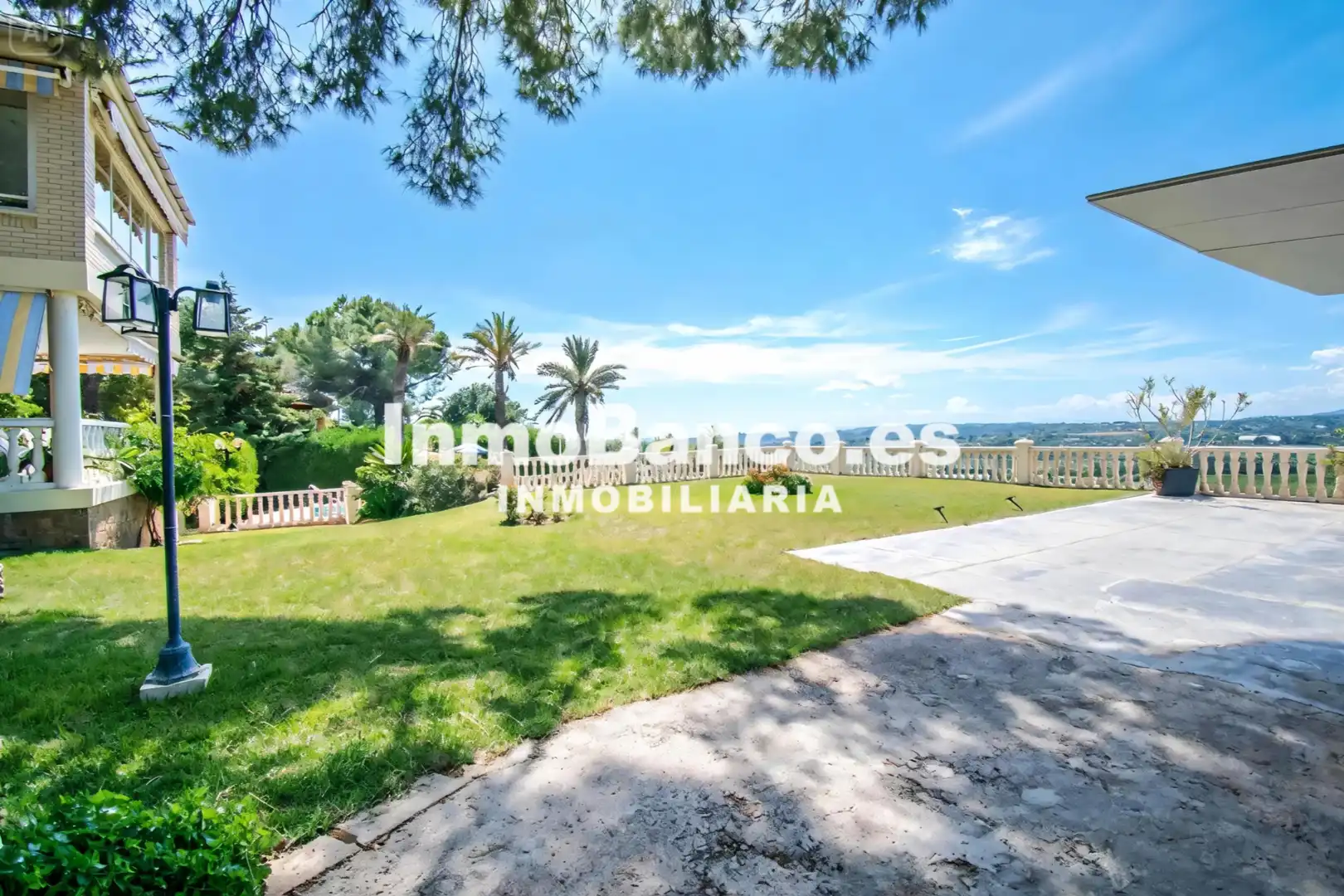 Houses for sale in Torrent  with Air Conditioner, Heating and Private garden