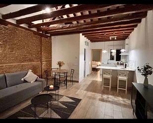 Living room of Study to share in  Madrid Capital  with Air Conditioner, Heating and Terrace