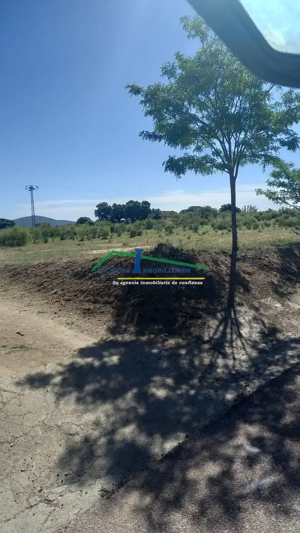 Terreny industrial en venda a Aljucén, Badajoz