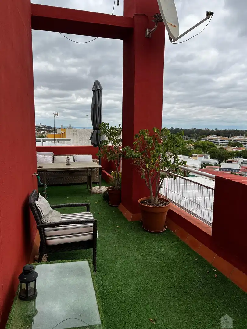 Attic for rent in Gelves