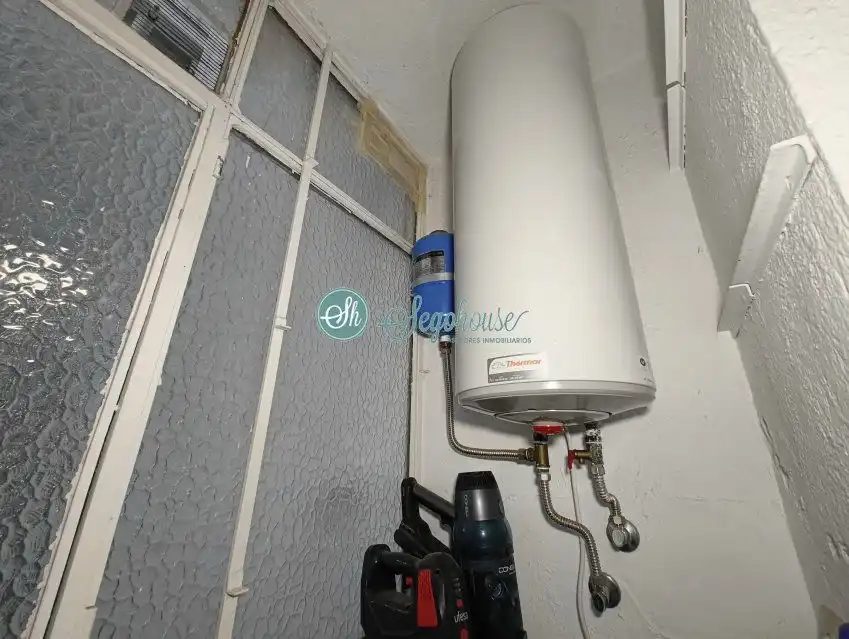 Habitación de Piso en venta en Segovia con Calefacción, Terraza y Amueblado