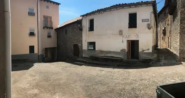 Vista exterior de Casa adosada en venda en Valle de Hecho