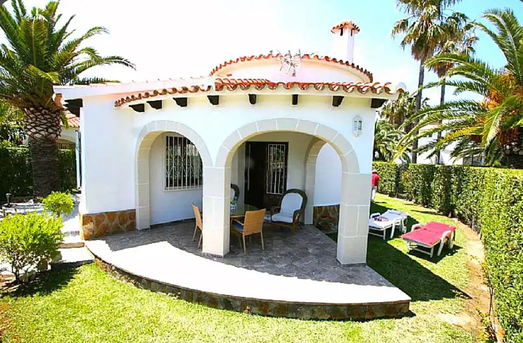 Jardín de Casa o chalet de alquiler en Oliva con Aire acondicionado, Calefacción y Jardín privado