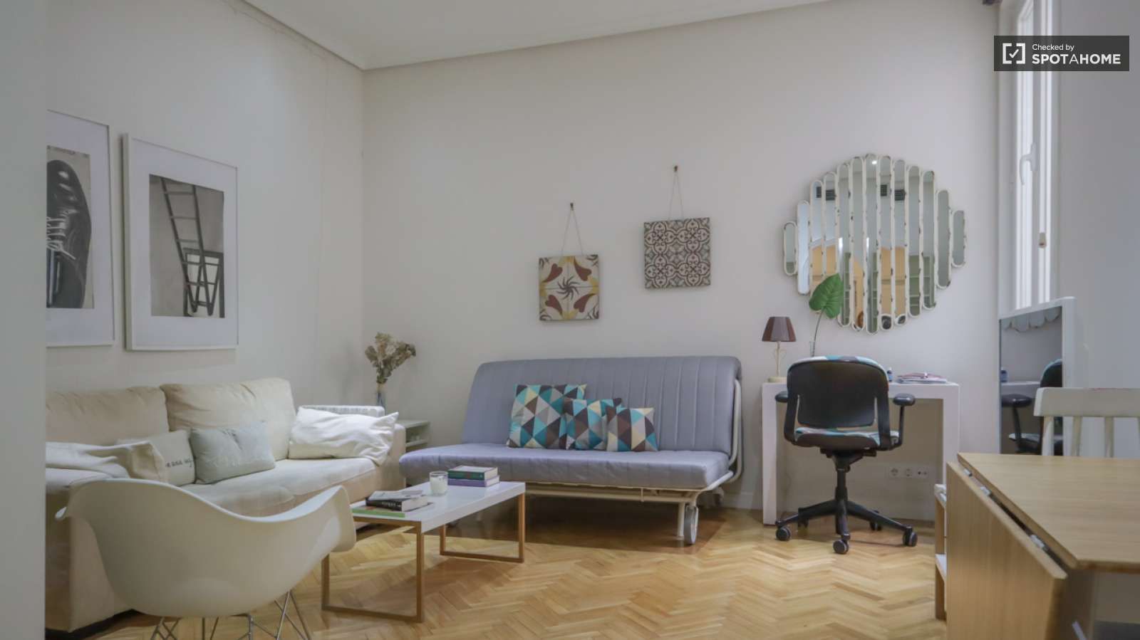 Apartment to share in Cortes - Huertas