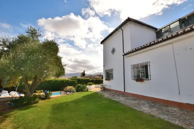 Jardín de Casa o chalet en venta en Ronda con Aire acondicionado, Calefacción y Jardín privado
