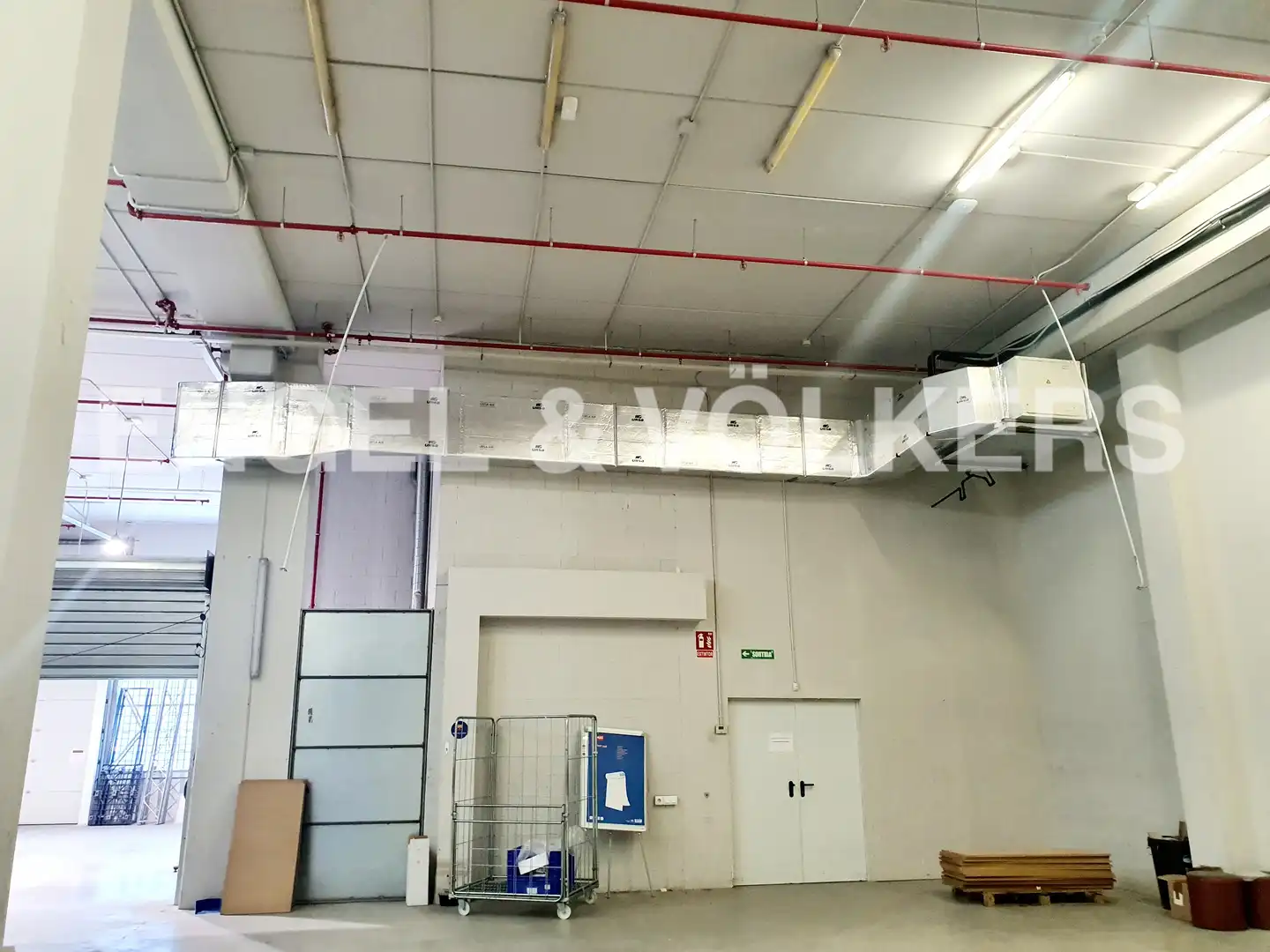 Nau industrial en venda en Cornellà de Llobregat