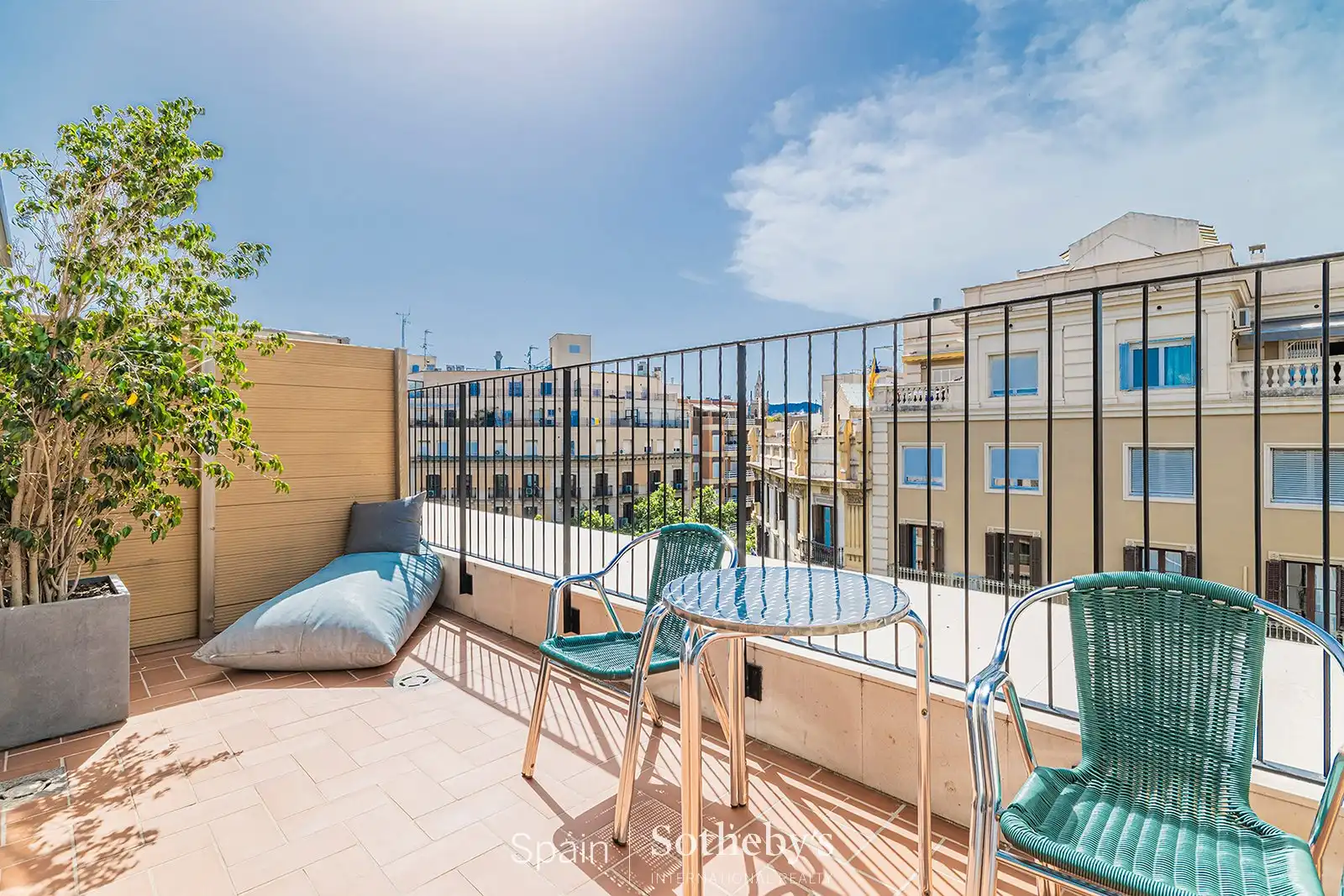 Penthouse mit Aufzug zum Verkauf in Carrer del Consell de Cent, imagen 2