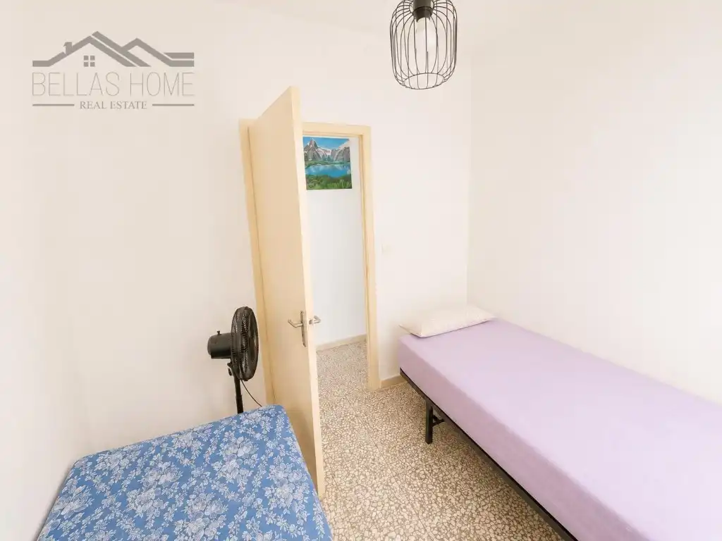 Dormitori de Casa adosada en venda en Estepona amb Moblat