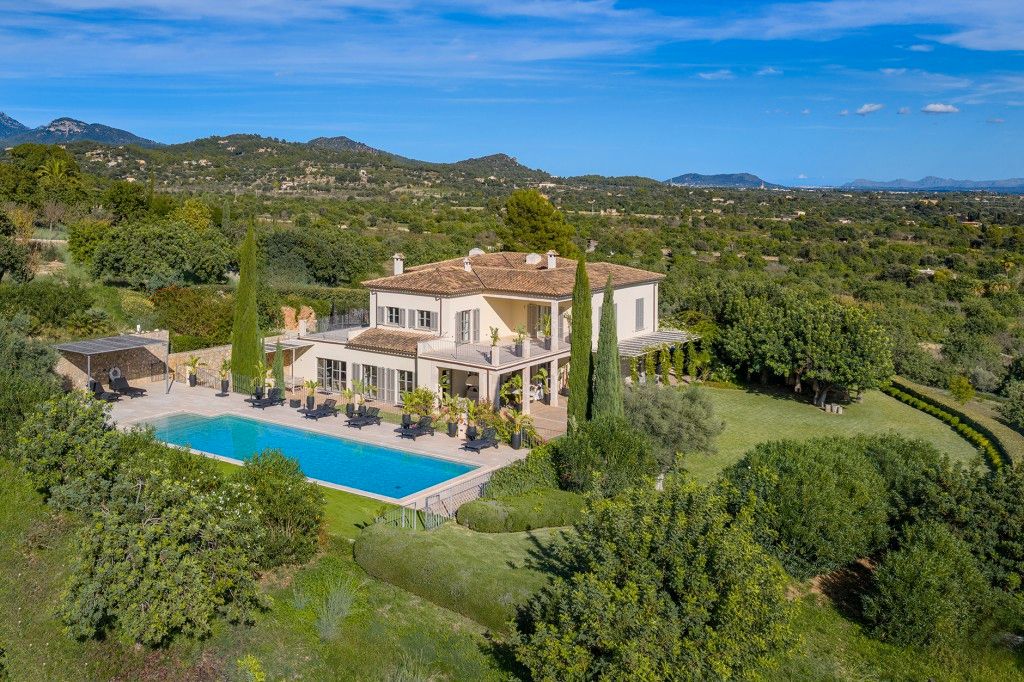 Exterior view of Country house for sale in Santa María del Camí  with Air Conditioner, Heating and Private garden