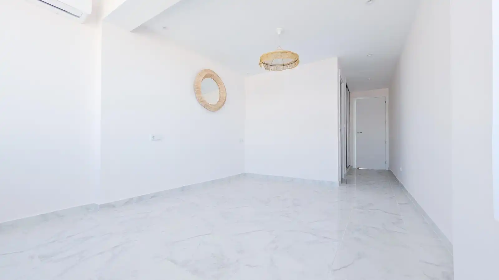 Àtic de lloguer amb opció a compra en Torrevieja amb Aire condicionat, Calefacció i Terrassa