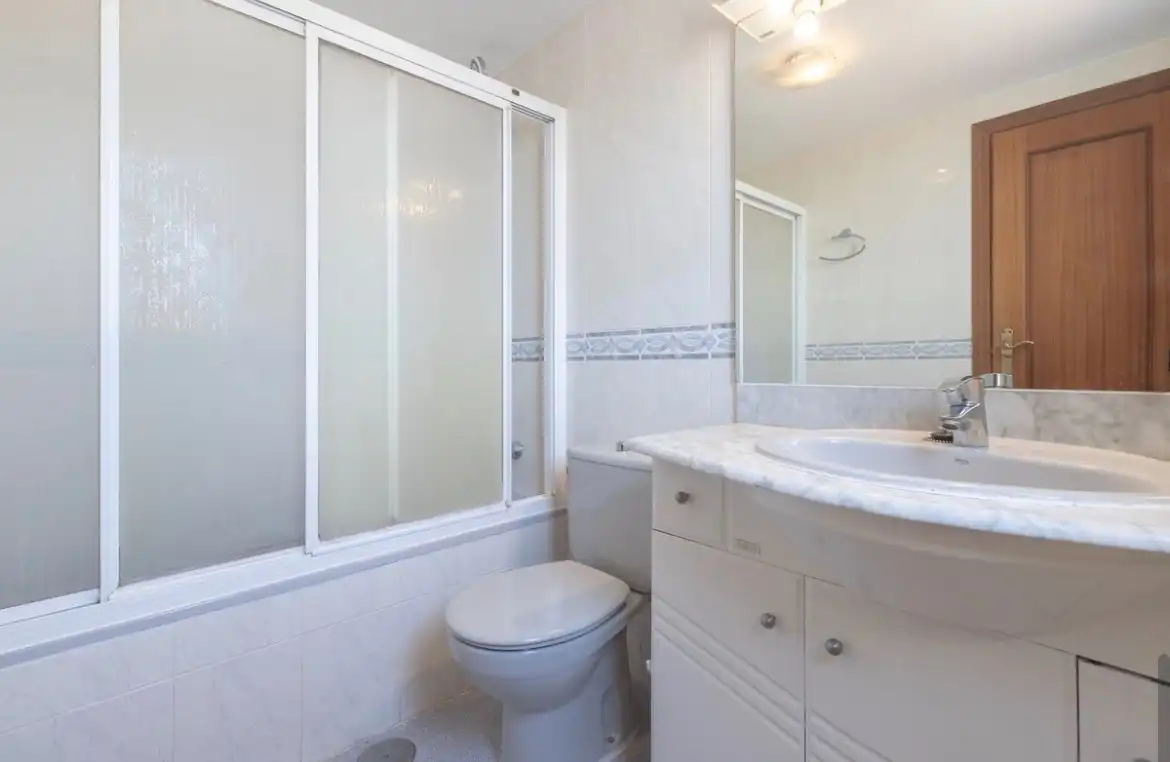 Apartamento con piscina en venta en Playa de los Boliches, imagen 13
