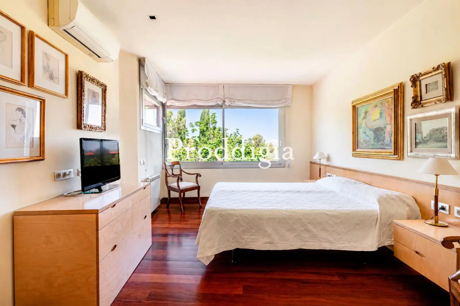Bedroom of Houses for sale in Sant Cugat del Vallès  with Air Conditioner, Terrace and Storage room