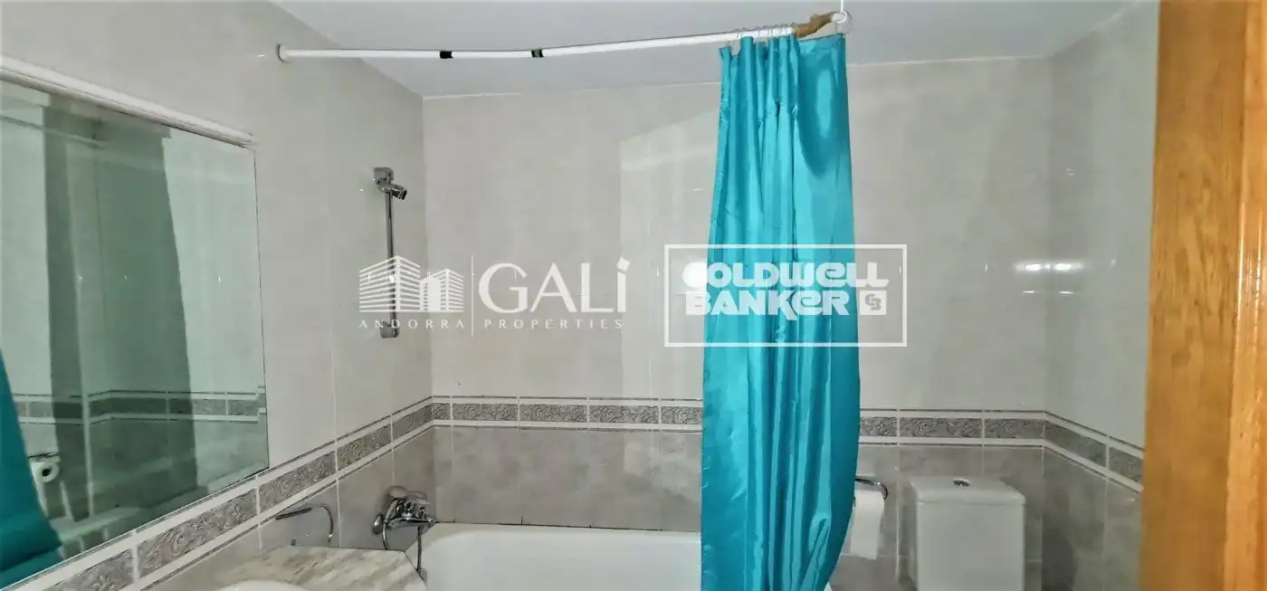 Piso con terraza en venta en Carretera general 5 43, imagen 13