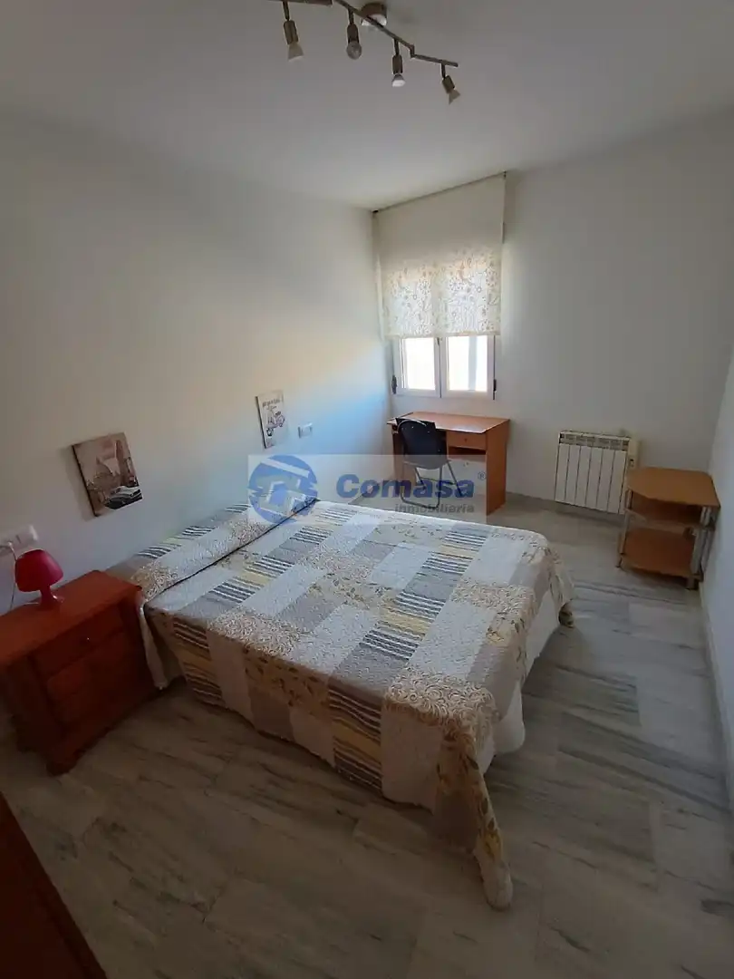 Dormitori de Apartament en venda en Martos amb Calefacció i Moblat