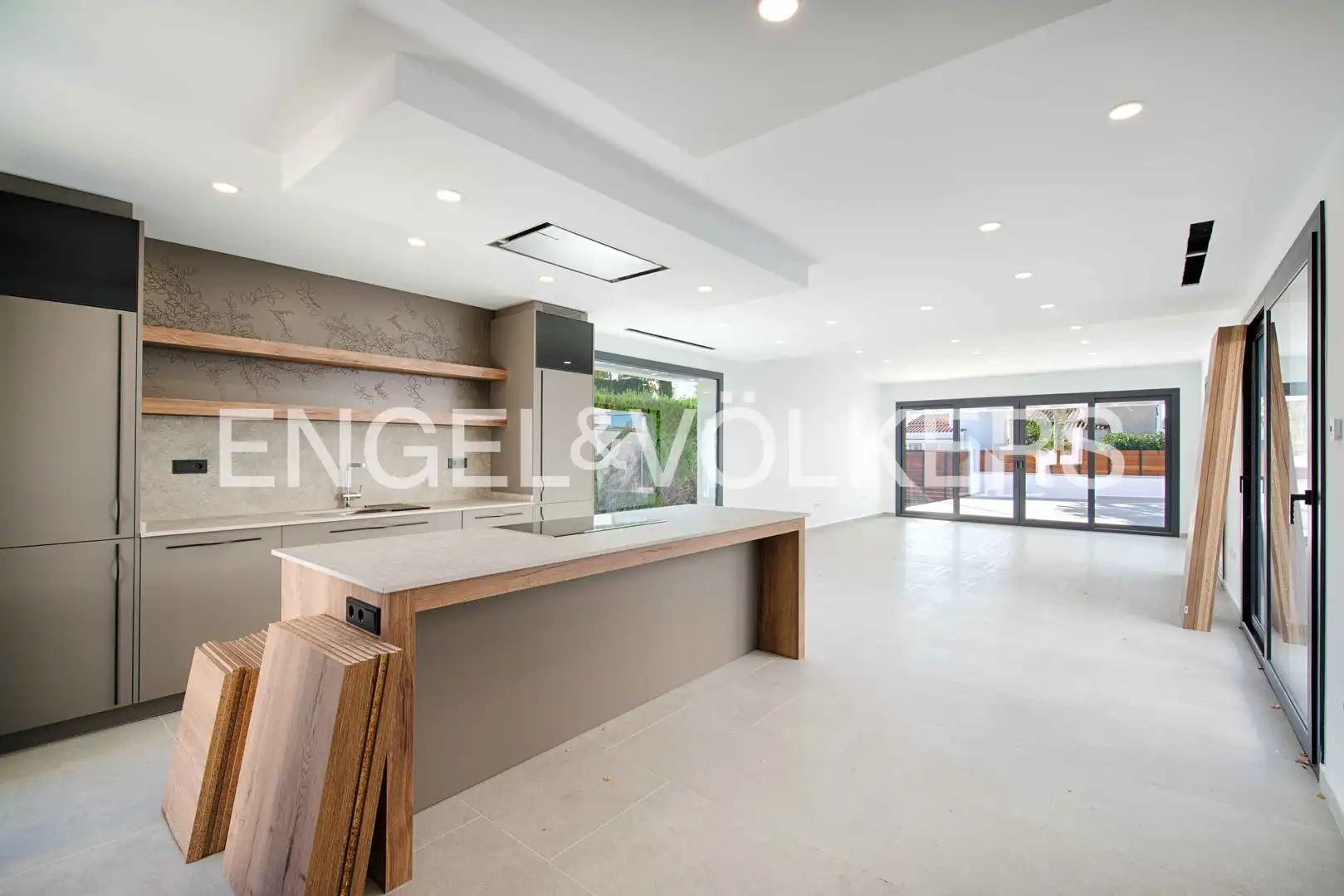 Terraced house with terrace for sale in Carrer Requesens, imagen 9