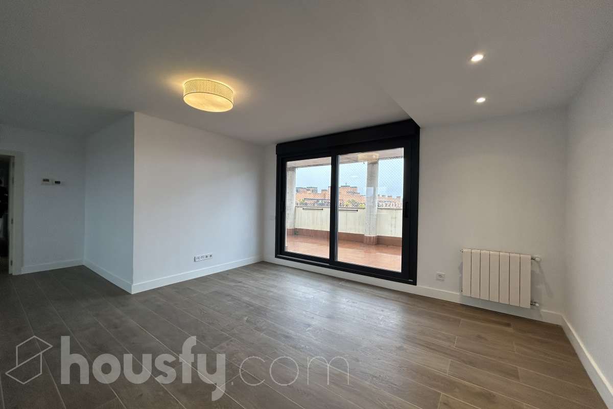 Flat to rent in Calle del Monasterio de las Batuecas, Montecarmelo