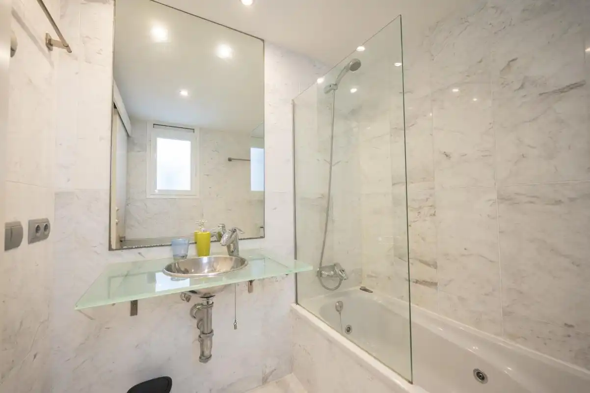 Bathroom of Flat for rent in Eivissa  with Air Conditioner, Heating and Swimming Pool