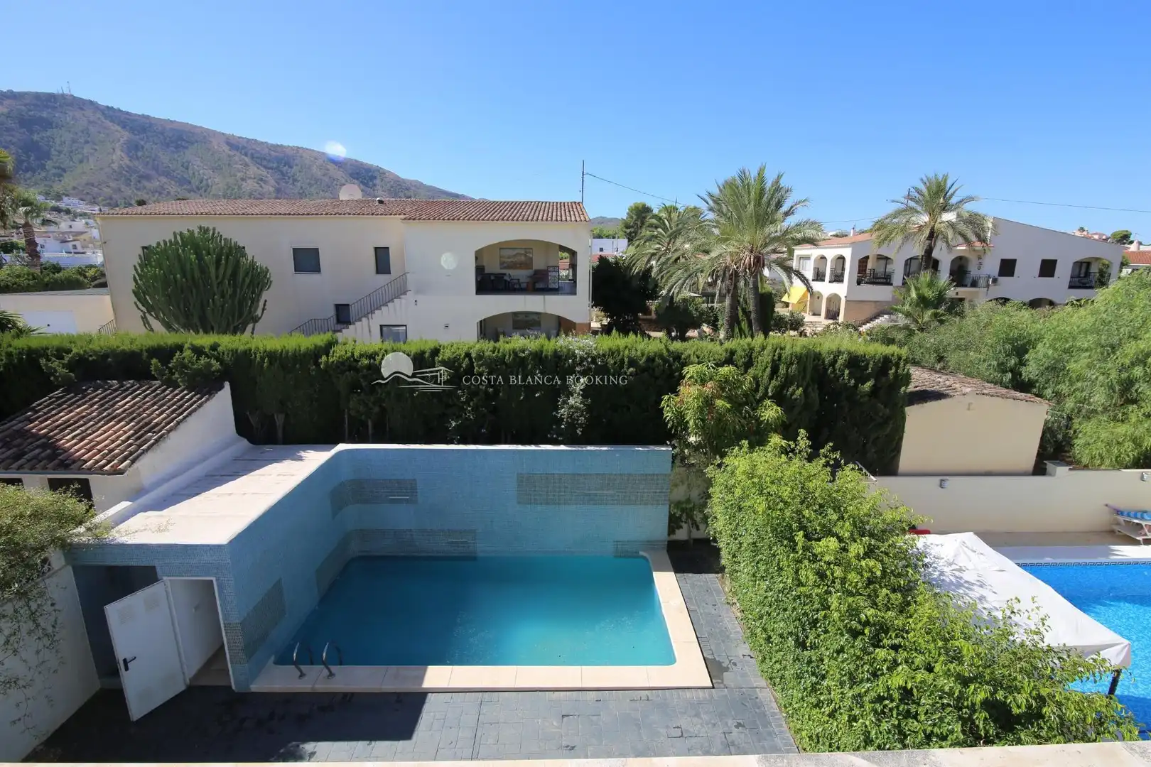Casa bifamiliare con piscina in vendita a Calle  AUSTRAL, imagen 2