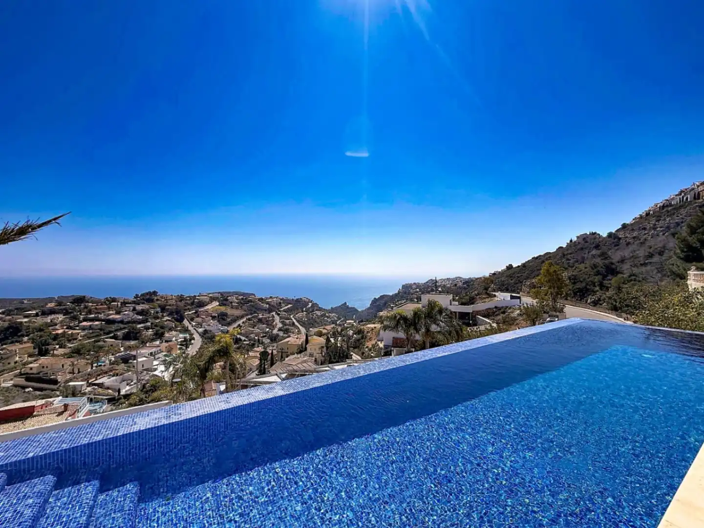 Villa con piscina in vendita a Cumbre del Sol