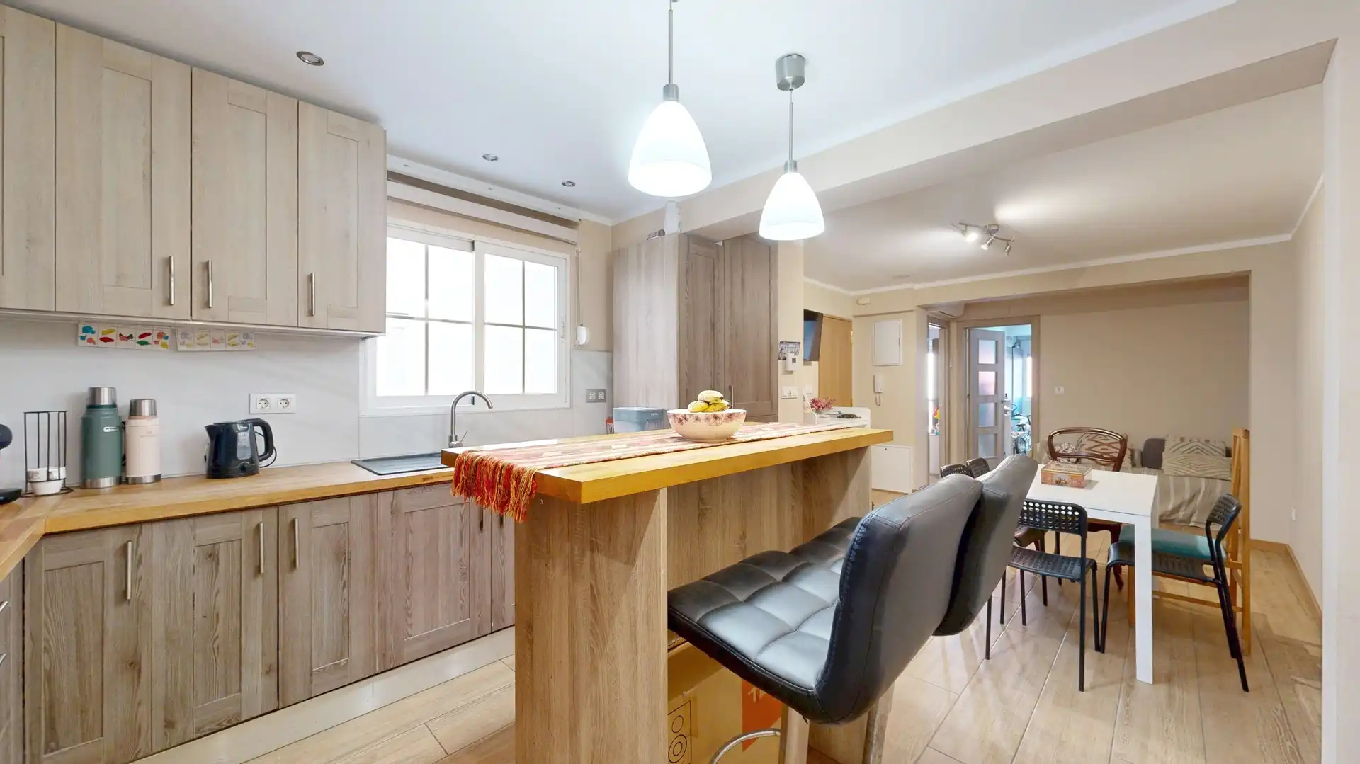Kitchen of Flat for sale in Torrent  with Air Conditioner, Private garden and Balcony