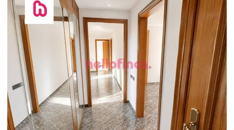 Photo 3 of Flat for sale in Calle Badajoz, Montserrat - Vilardell, Terrassa
