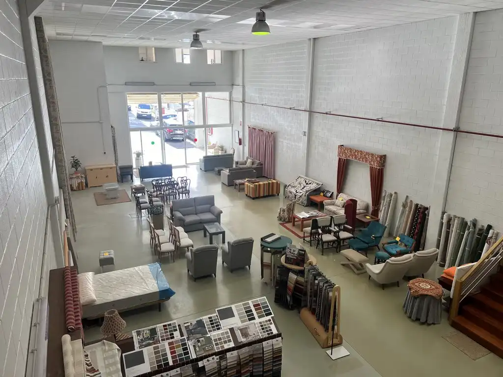 Nave industrial de alquiler en Ames
