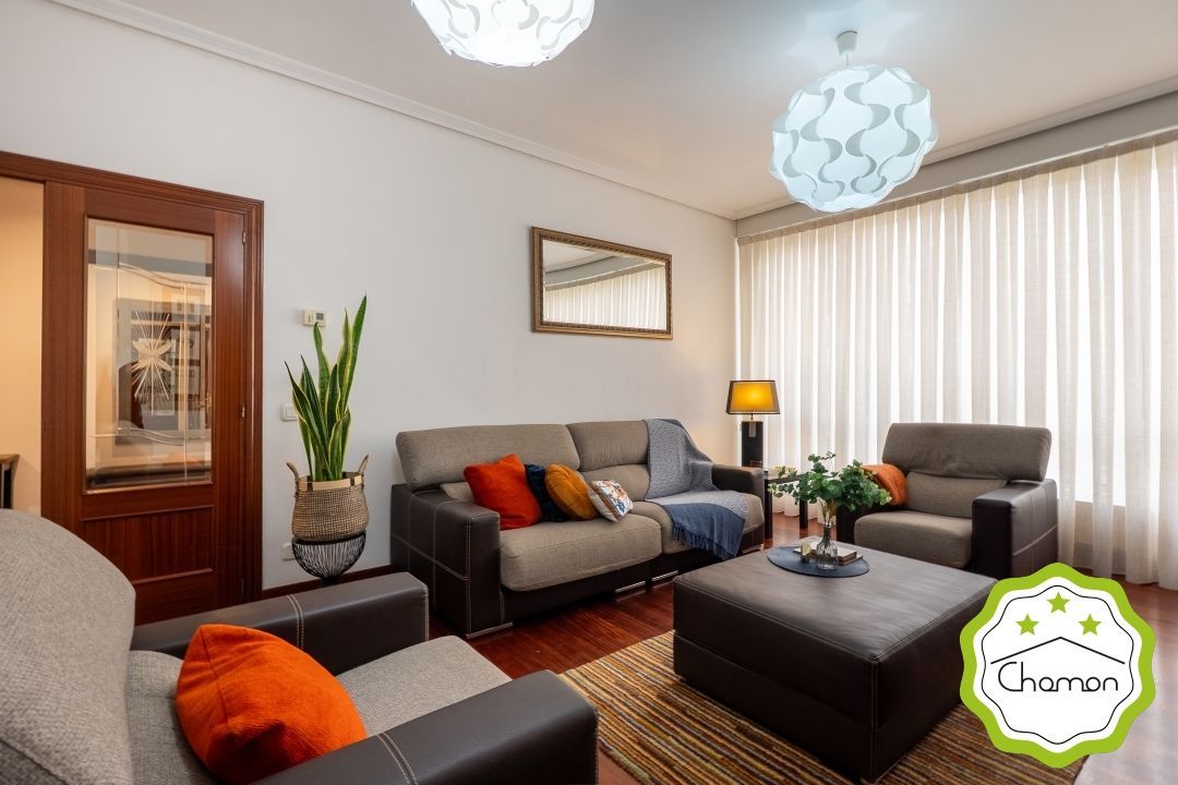 Sala d'estar de Pis en venda en Leioa amb Calefacció, Traster i Moblat