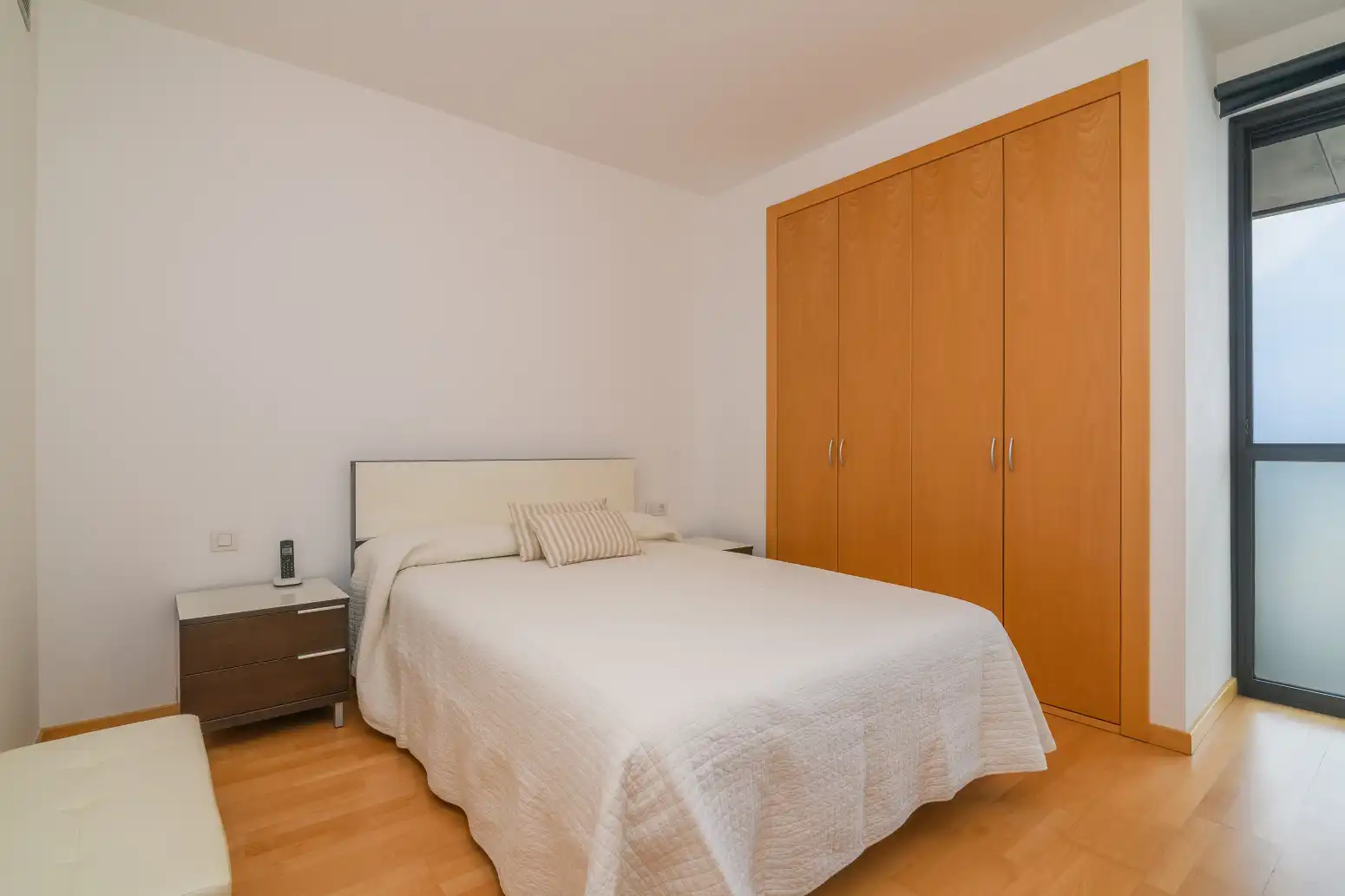 Habitación de Piso en venta en Viladecans con Aire acondicionado, Calefacción y Jardín privado