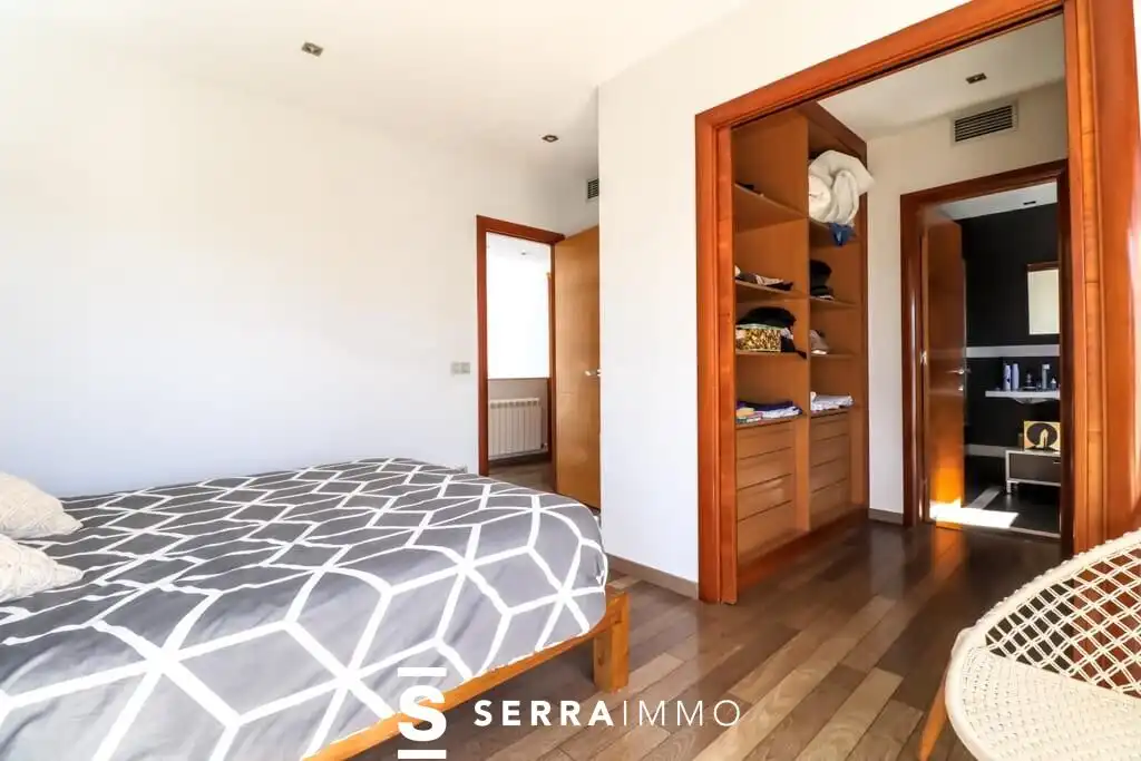 Dormitori de Casa o xalet en venda en Vilafranca del Penedès amb Aire condicionat, Calefacció i Jardí privat
