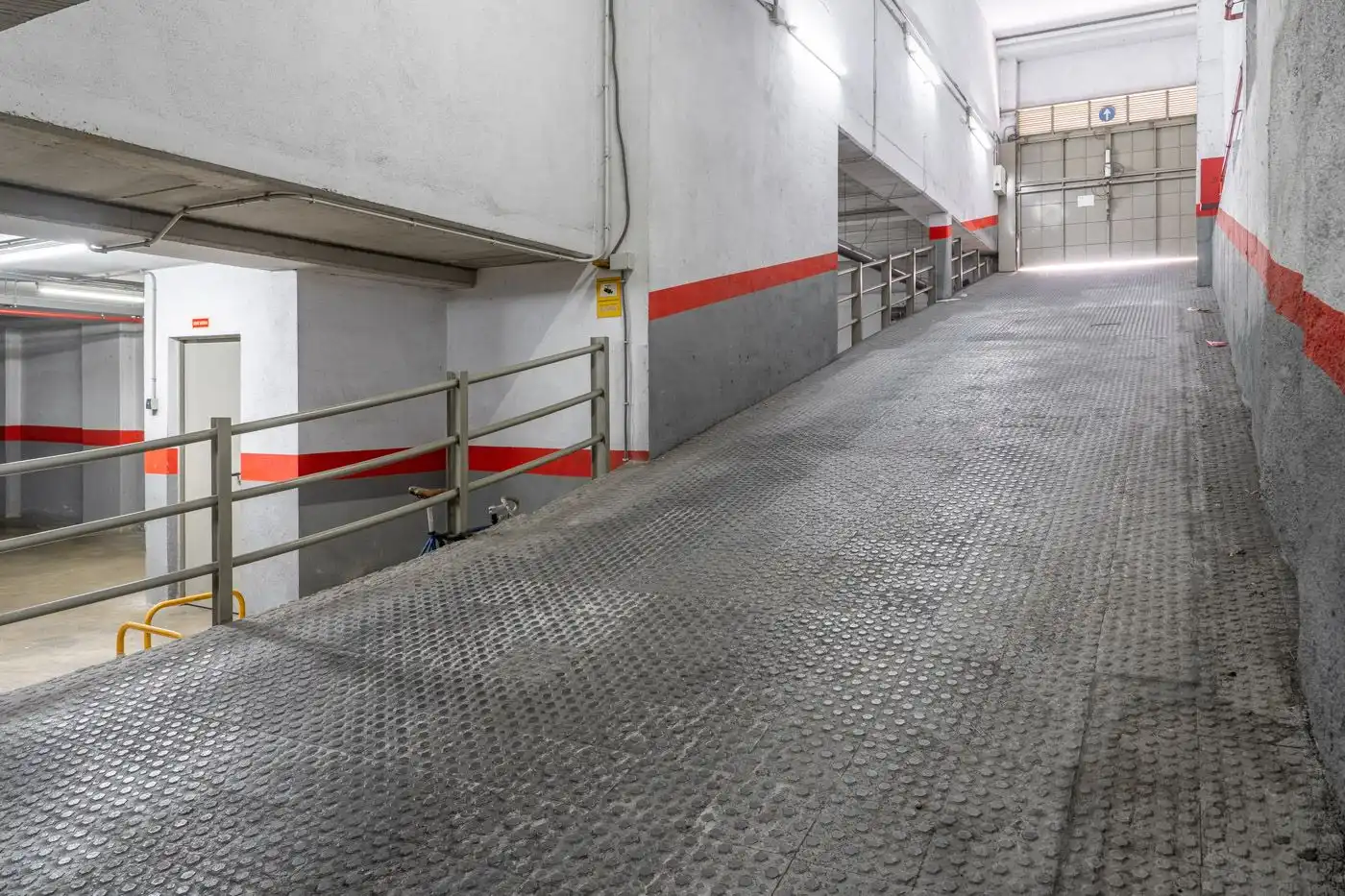 Moto à louer à CALLE ERNEST LLUCH 15, imagen 24