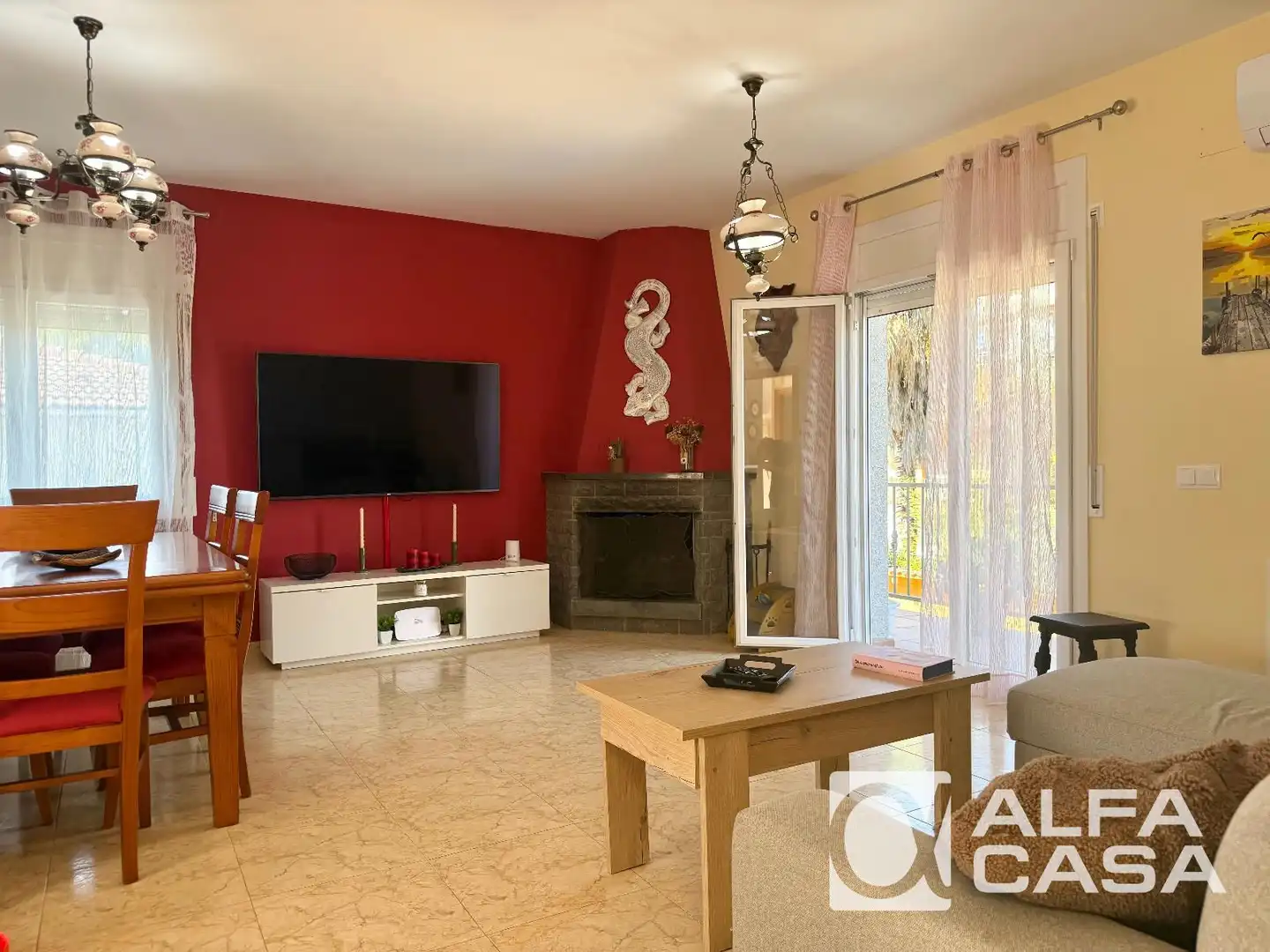 Casa amb terrassa en venda a Aiguaviva Parc, imagen 8