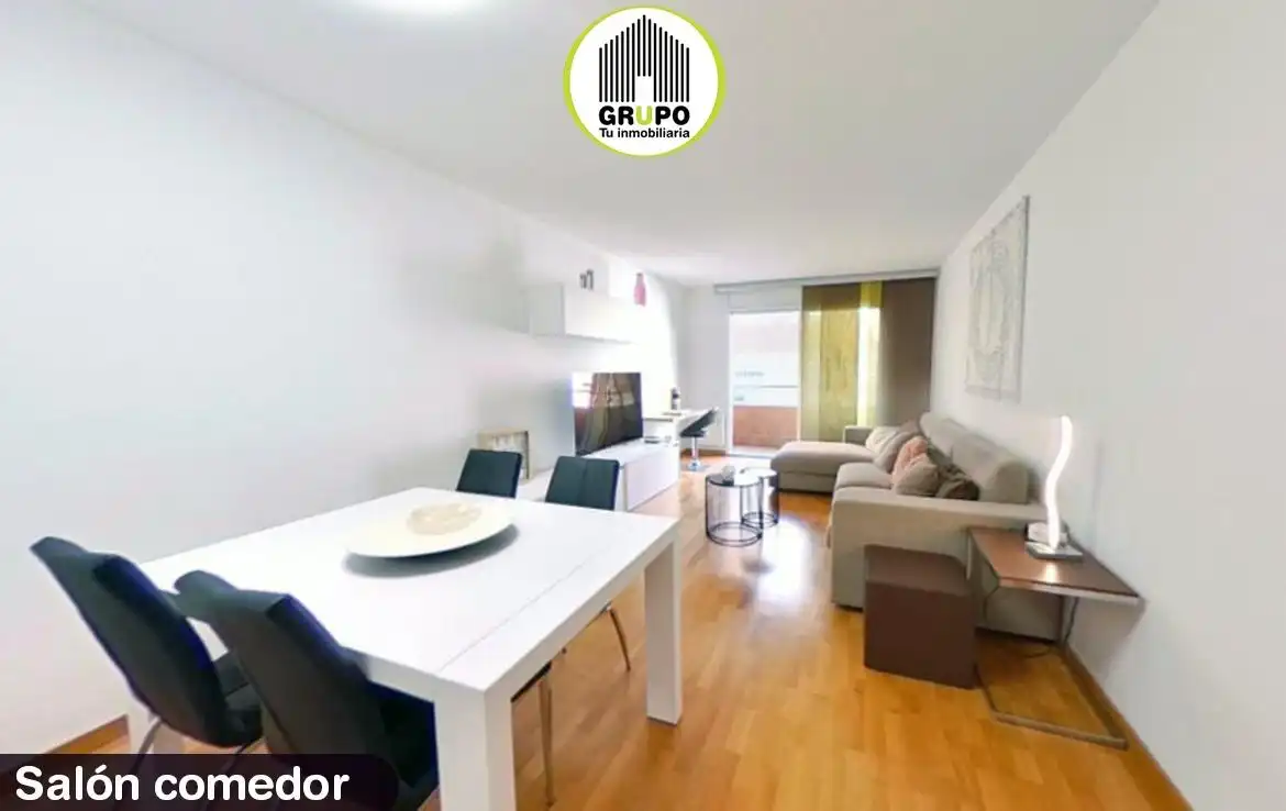 Vista exterior de Pis en venda en Esplugues de Llobregat amb Aire condicionat, Calefacció i Parquet