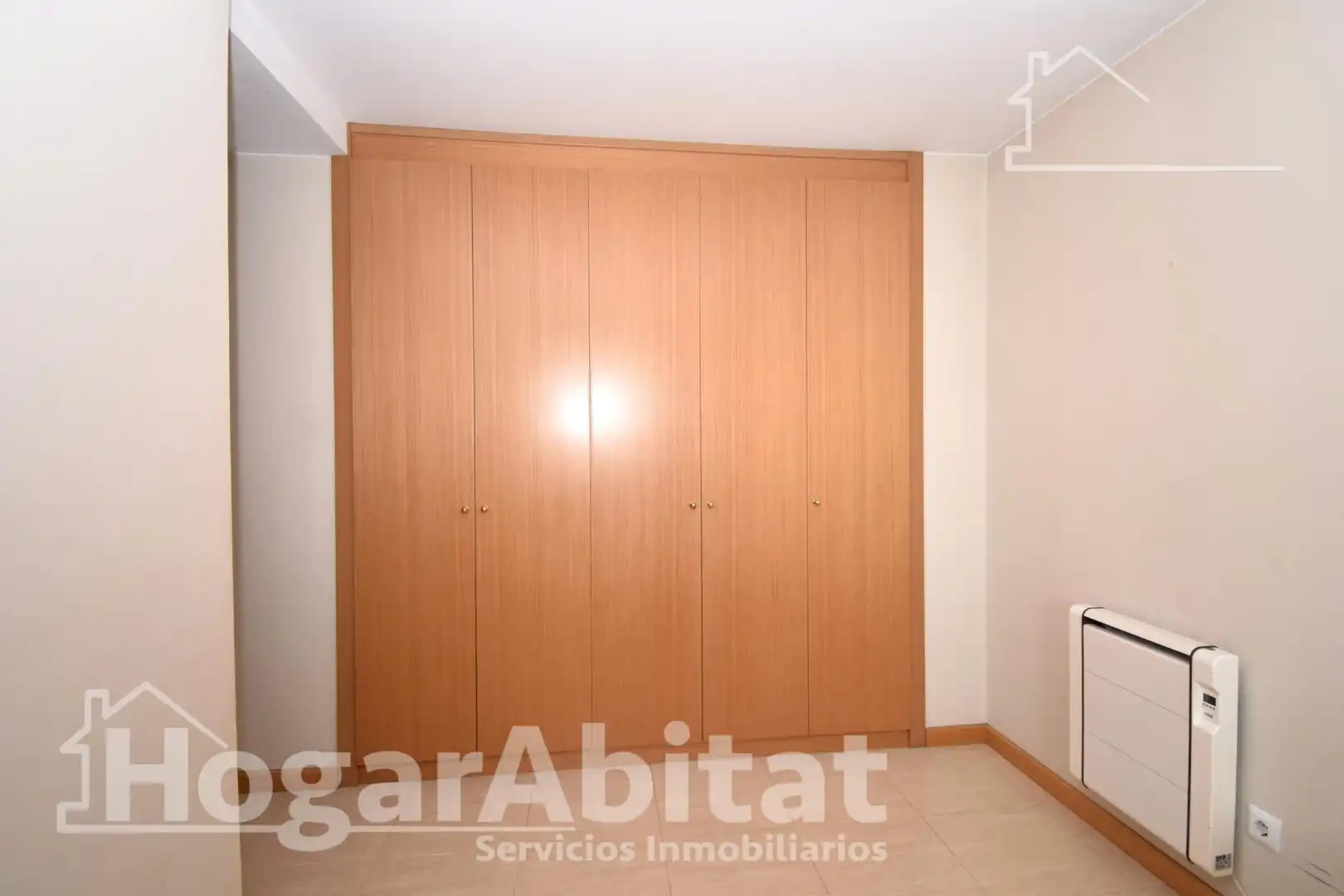 Dormitori de Pis en venda en Paterna amb Aire condicionat, Calefacció i Balcó
