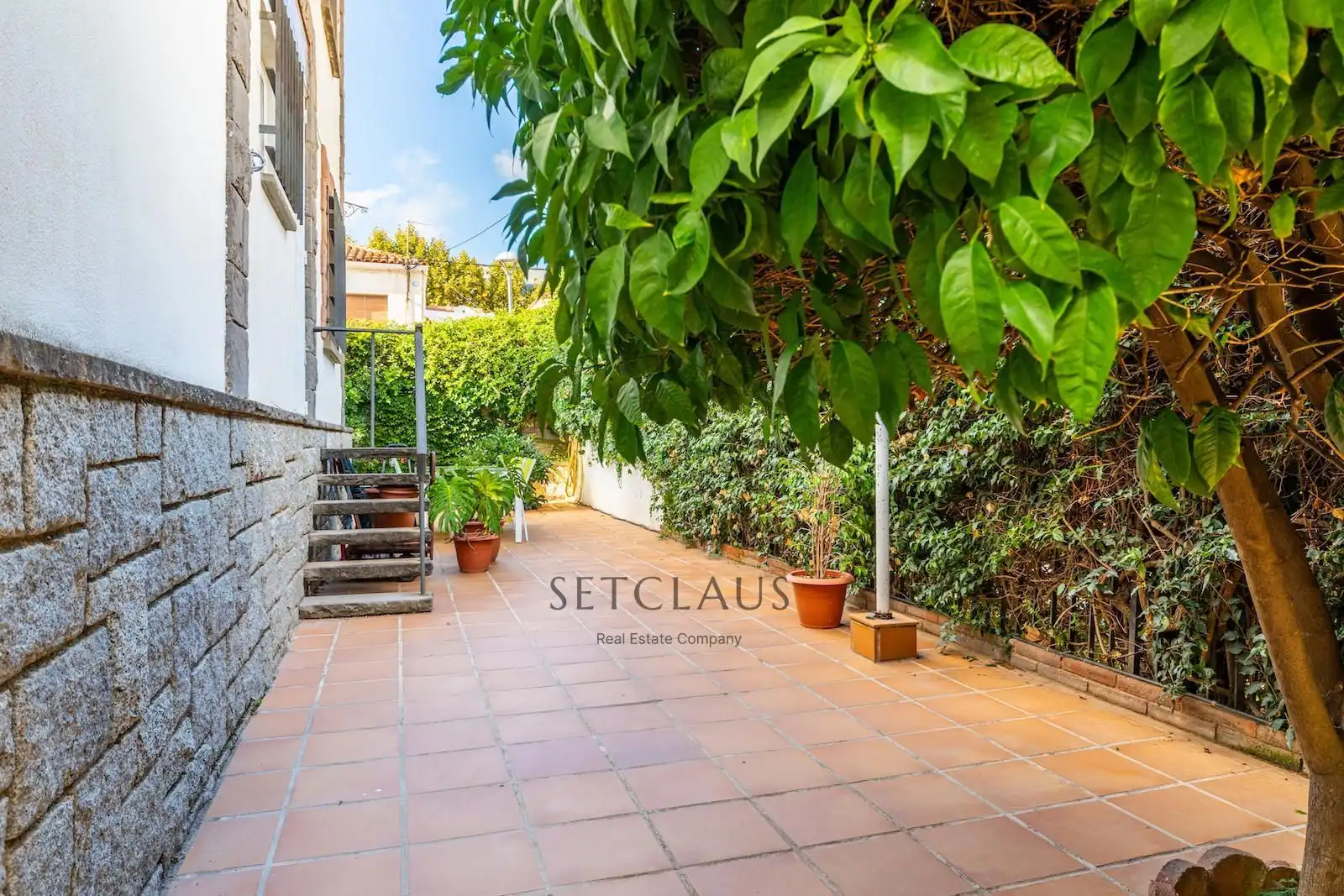 Exterior view of Houses for sale in El Masnou  with Air Conditioner, Heating and Private garden