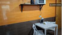 Kitchen of Flat to rent in  Madrid Capital  with Air Conditioner, Heating and Furnished