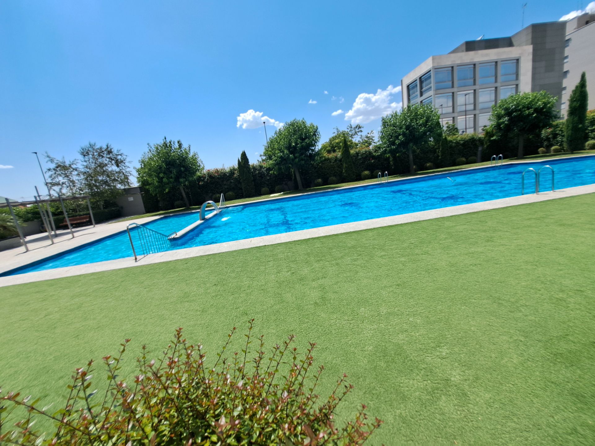 Piscina de Pis en venda en Valladolid Capital amb Aire condicionat, Calefacció i Jardí privat