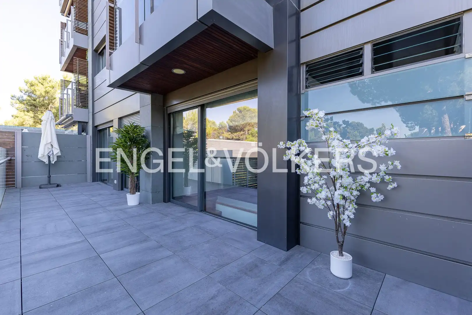 Terrace of Flat for rent in Majadahonda  with Air Conditioner, Heating and Private garden