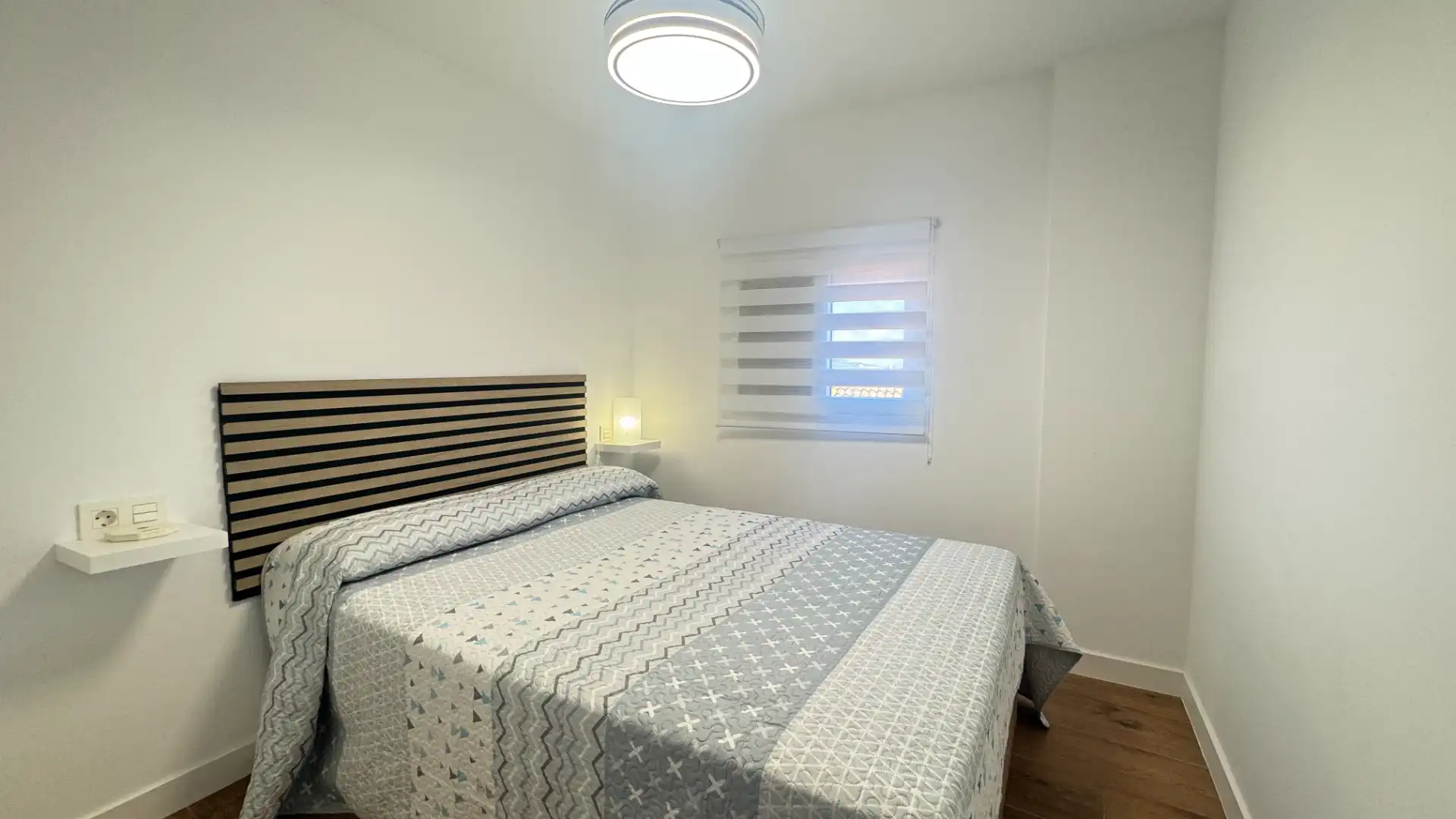 Schlafzimmer von Wohnung zur Miete in Motril mit Klimaanlage, Parkett und Terrasse