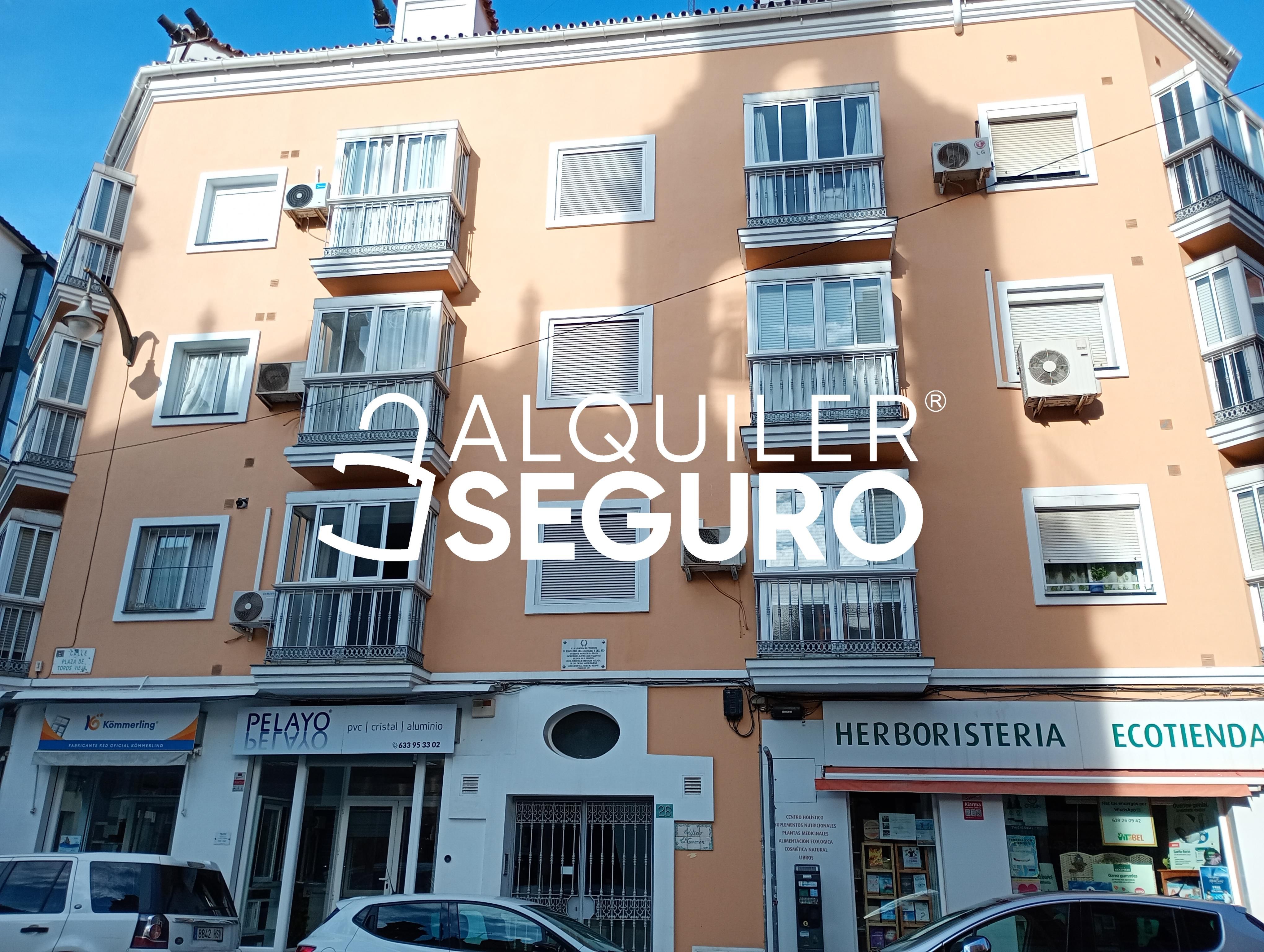 Exterior view of Flat to rent in Málaga Capital  with Air Conditioner, Terrace and Furnished