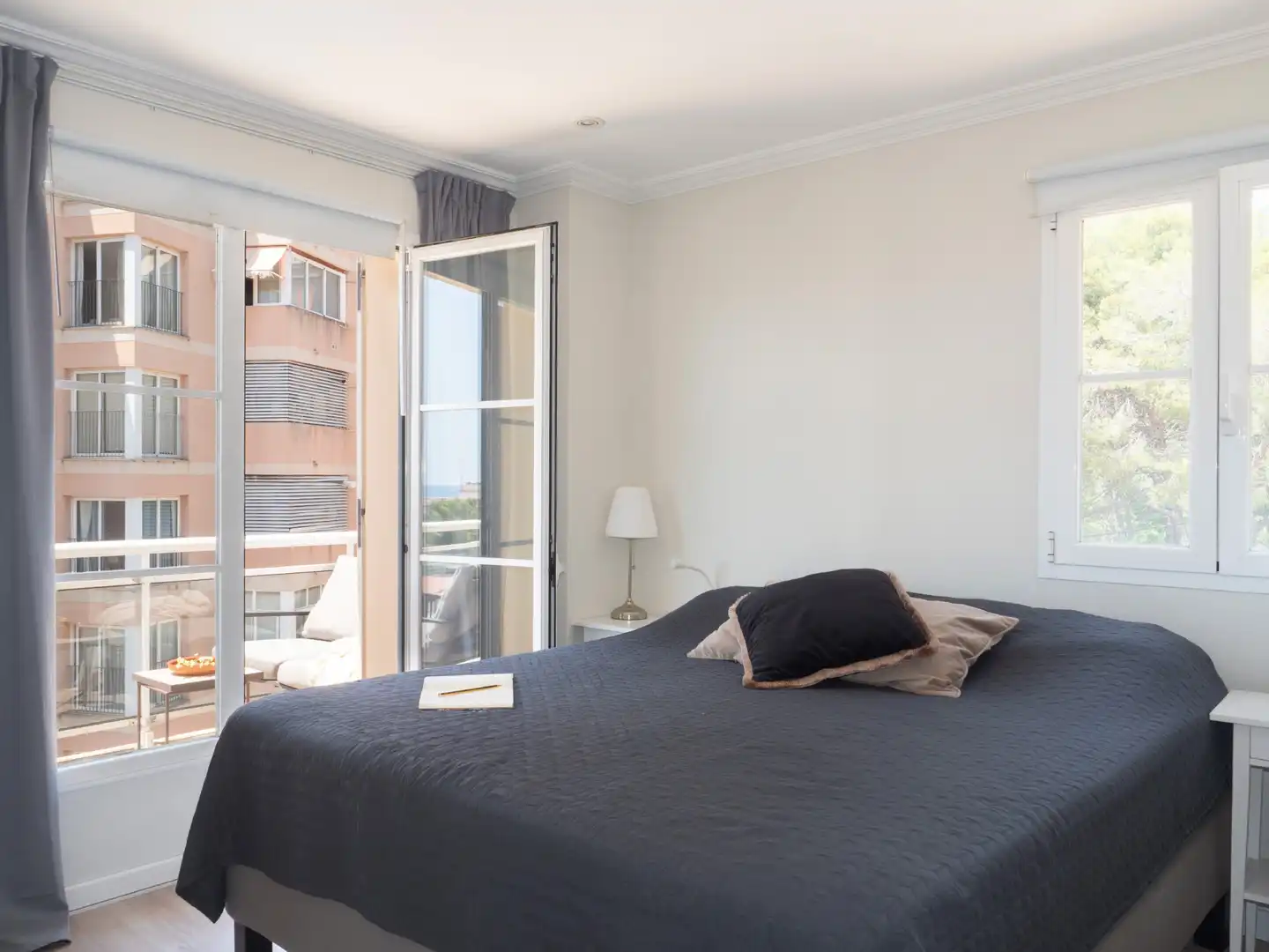 Dormitori de Apartament en venda en  Palma de Mallorca amb Aire condicionat, Terrassa i Piscina