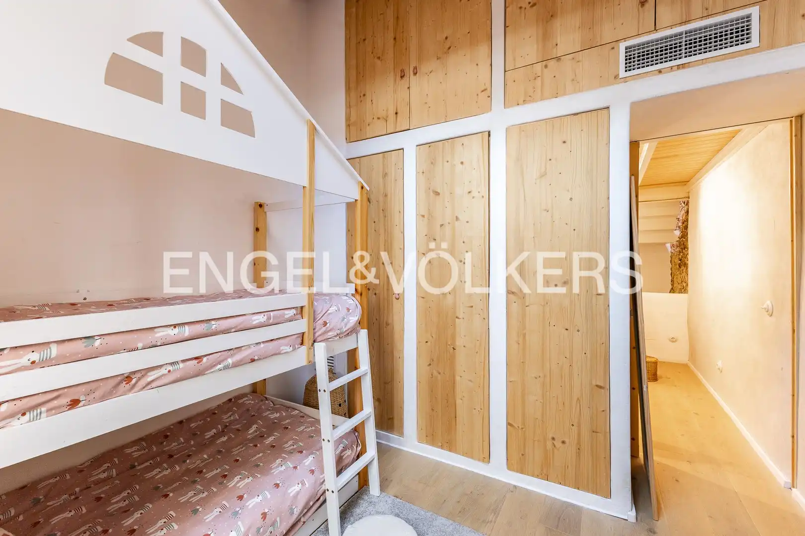 Bedroom of Houses for rent in Sant Pol de Mar  with Air Conditioner, Heating and Parquet flooring