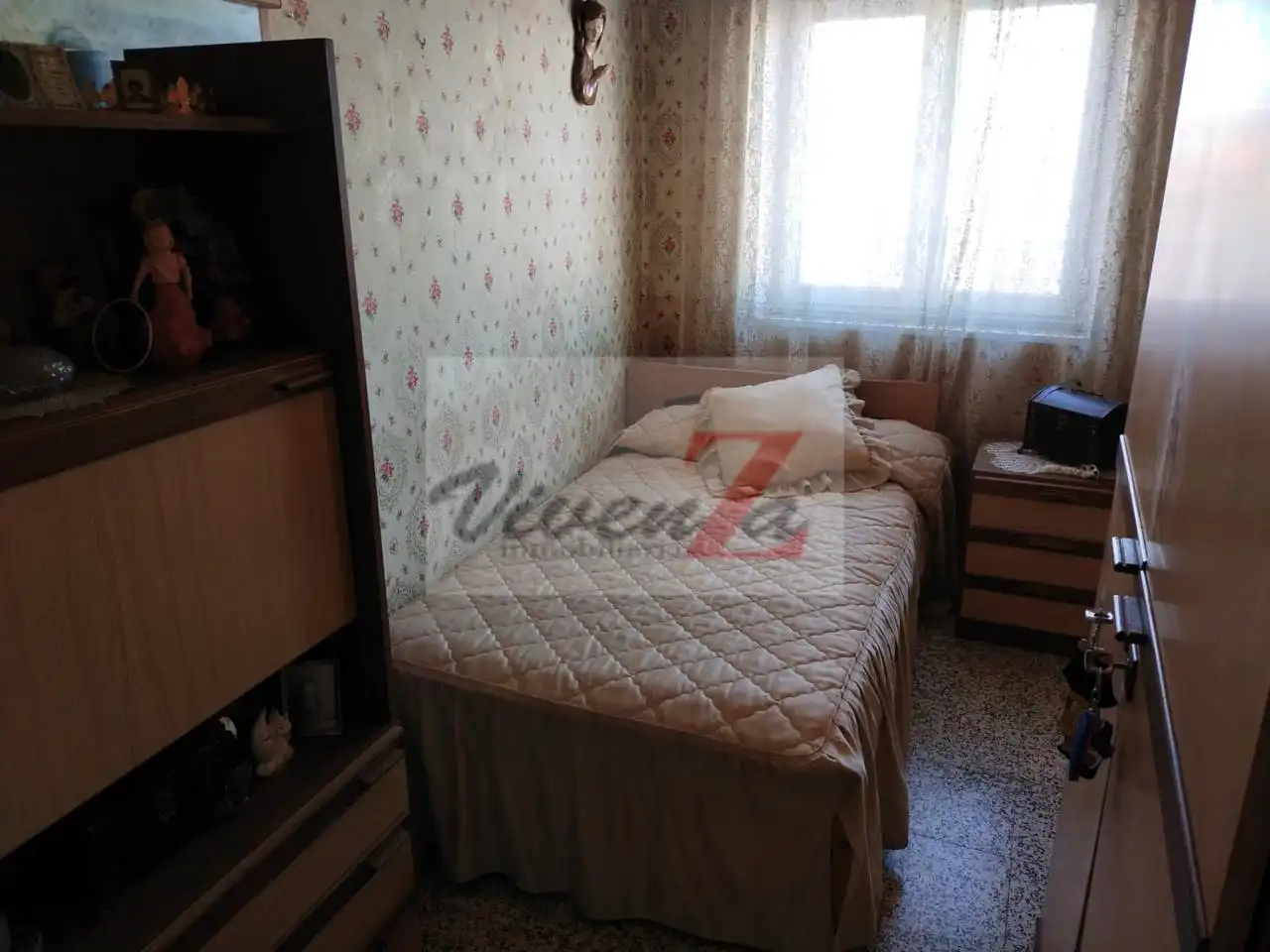 Dormitori de Casa o xalet en venda en Zamora Capital  amb Terrassa i Moblat