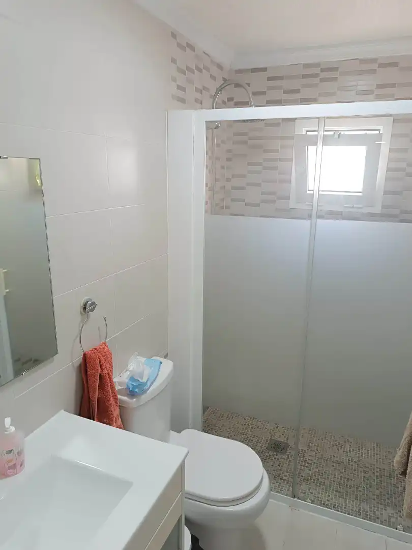 Bany de Casa o xalet en venda en El Puerto de Santa María amb Aire condicionat, Jardí privat i Terrassa