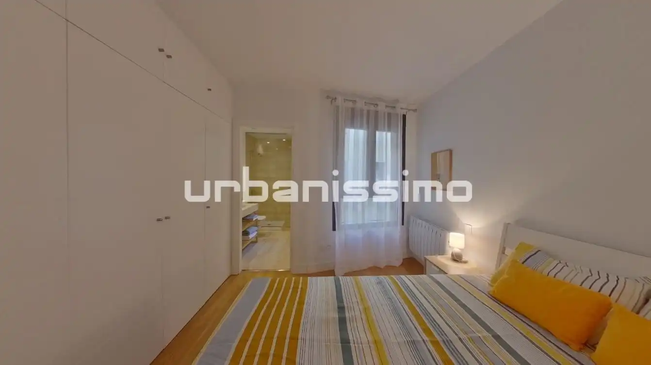Habitación de Apartamento de alquiler en Madrid con Aire acondicionado, Calefacción y Amueblado